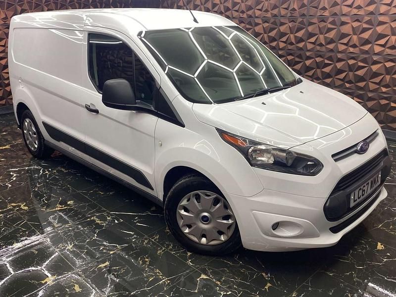 Used Ford Transit Connect Trend 100 HP (73 kW) 2018 White MPV