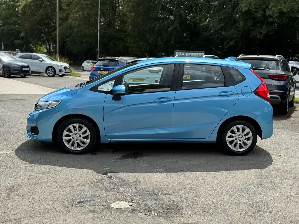Used Honda Jazz SE 2018 Blue Hatchback