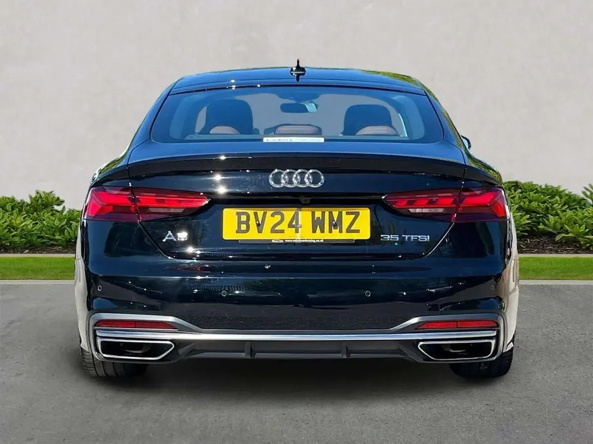 Usado Audi A5 Sportback Sport 150 CV (110 kW) 2024 Negro Utilitario