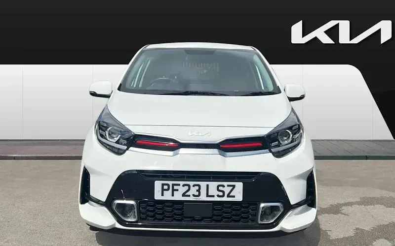 Used Kia Picanto GT-Line 67 HP (49 kW) 2023 White Hatchback