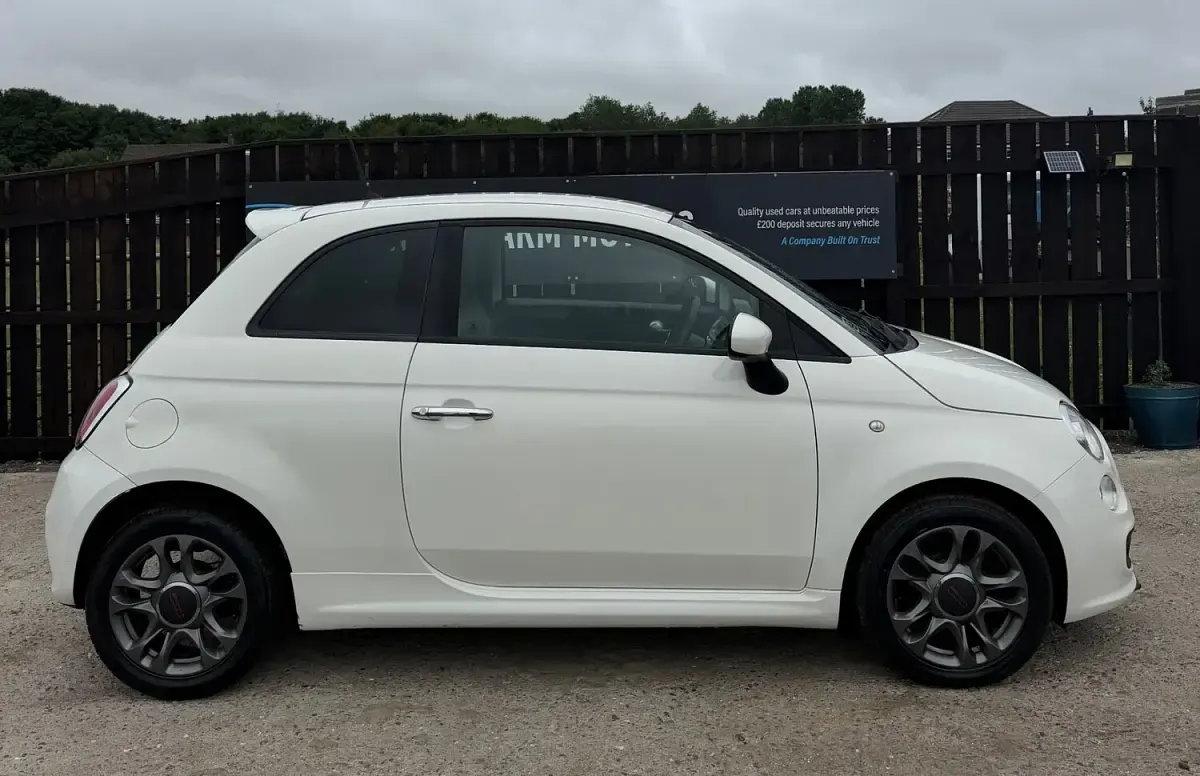 Used Fiat 500 S 69 HP (50 kW) 2014 White Hatchback