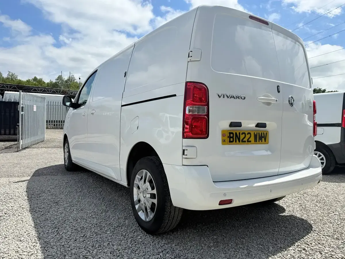 Used Vauxhall Vivaro Sportive 150 HP (110 kW) 2022 White MPV