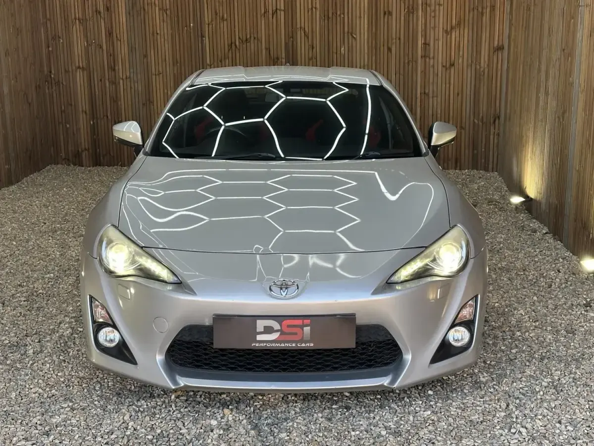 Usado Toyota GT86 GT 200 HP (147 kW) 2012 Prateado Coupé