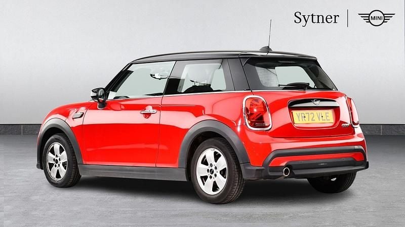 Used Mini Cooper Classic 134 HP (98 kW) 2022 Red Hatchback