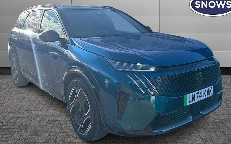 Used 2025 Peugeot e-5008 GTi SUV | £35,897 (A bit pricey) - Image 1/4