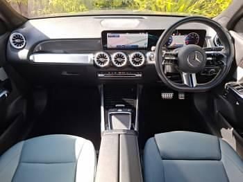 Begagnad Mercedes GLB200 Executive 163 HK (119 kW) 2025 Grå SUV