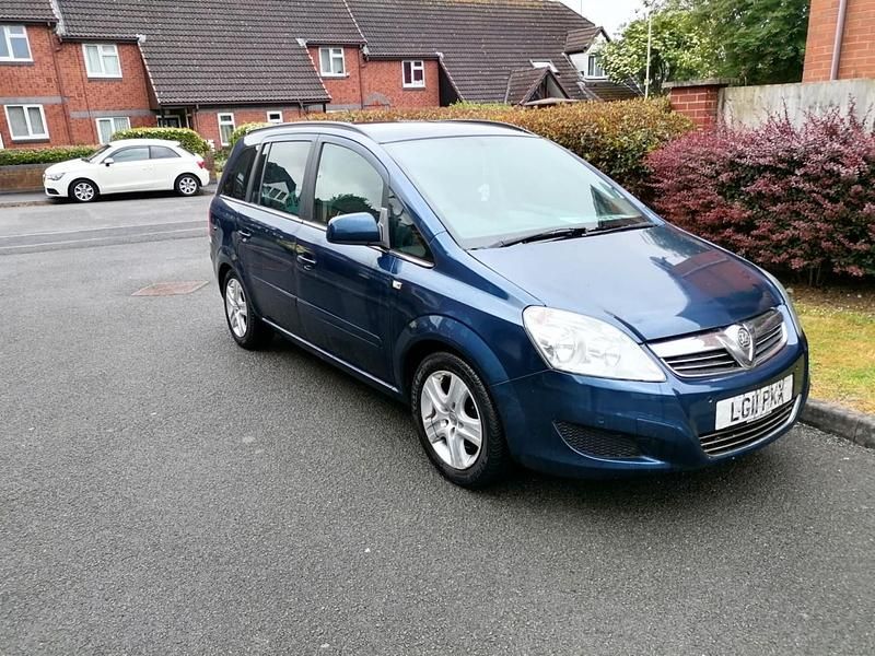 Blue Used 2011 Vauxhall Zafira MPV | £2,050 (Fair price) - Image 1/4