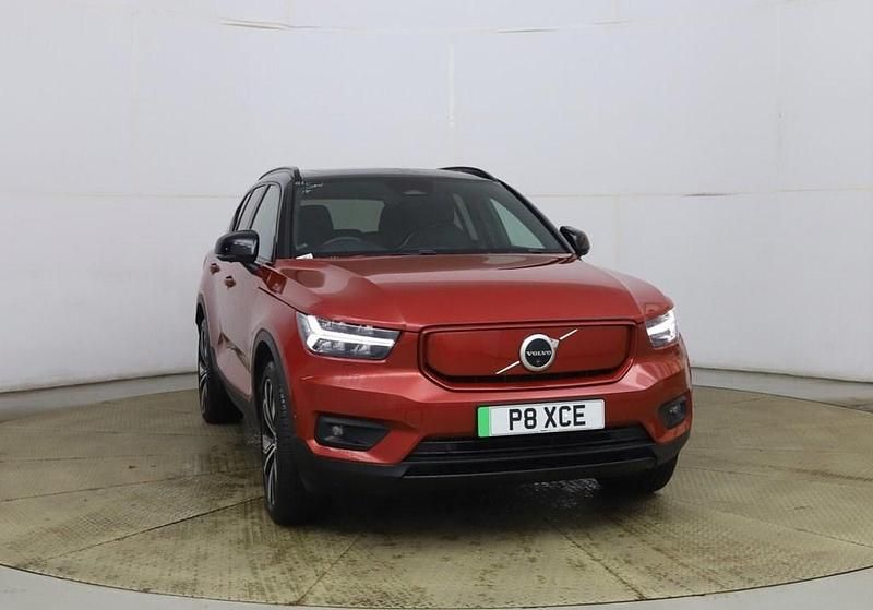 Used Volvo XC40 Pro 300 kW (408 HP) 2021 Red SUV