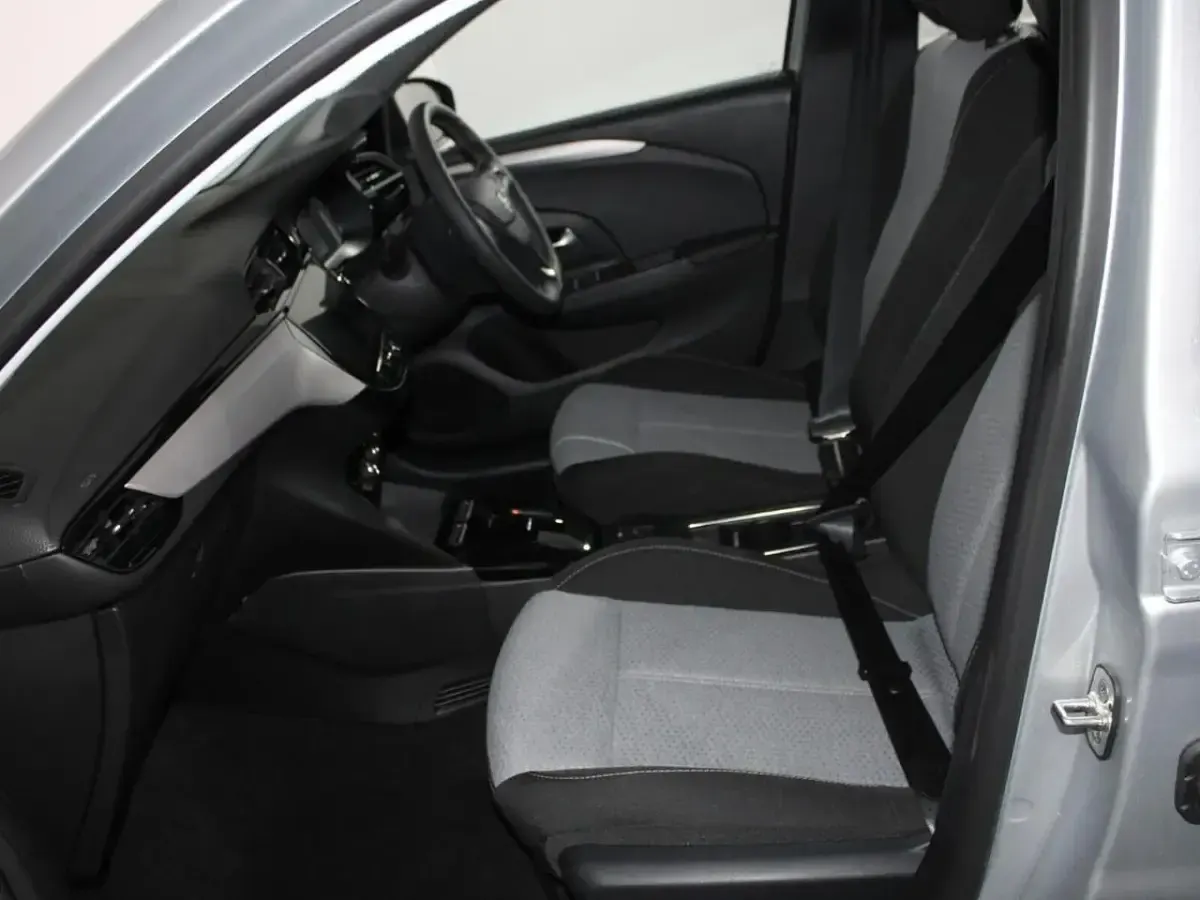 Used Vauxhall Corsa-e Design Edition 98 kW (134 HP) 2024 Hatchback