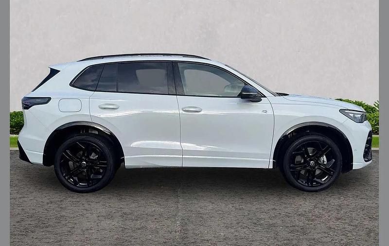 Used VW Tiguan Black Edition 200 HP (147 kW) 2025 White SUV