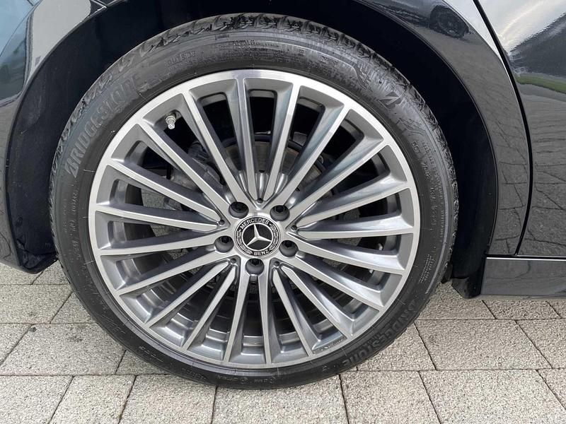Used Mercedes A180 AMG Line Premium Plus 136 HP (100 kW) 2024 Black Hatchback