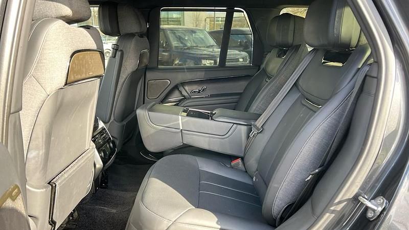 Used Land Rover Range Rover 530 HP (389 kW) 2023 Grey SUV