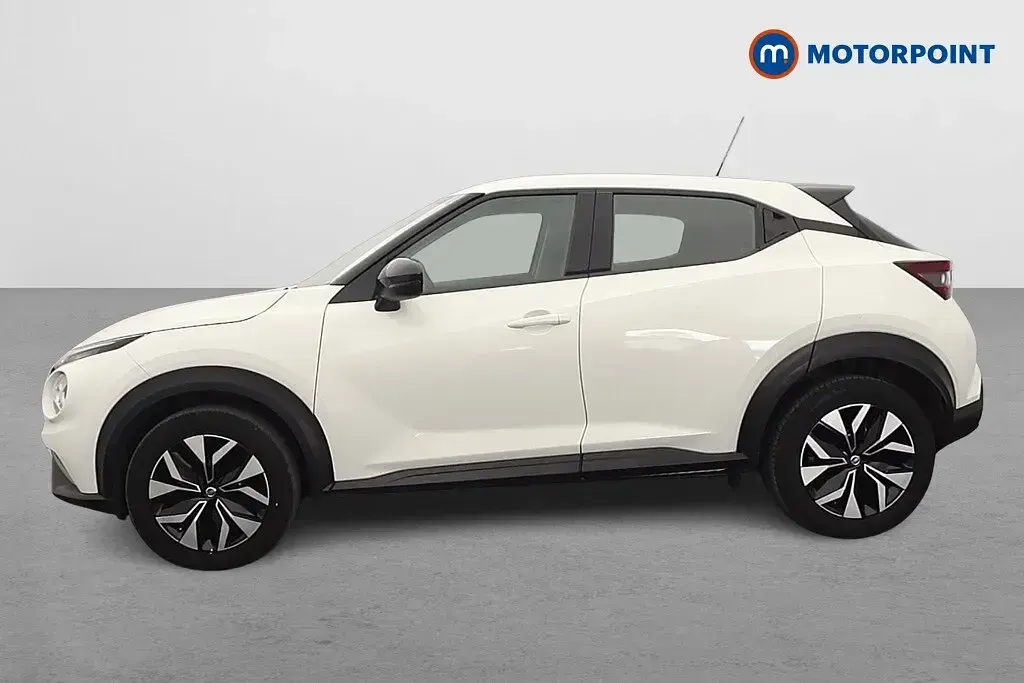 Used Nissan Juke Acenta 2021 White SUV
