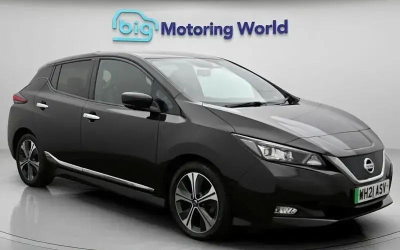 Used Nissan Leaf Tekna 110 kW (150 HP) 2021 Hatchback