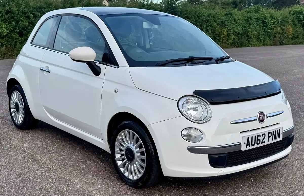 Used Fiat 500 Lounge 69 HP (50 kW) 2012 White Hatchback