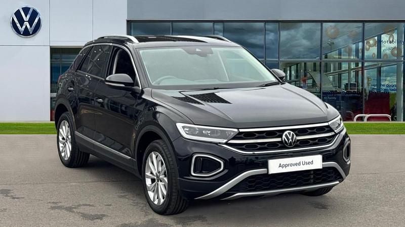Used VW T-Roc Style 150 HP (110 kW) 2023 Deep black SUV