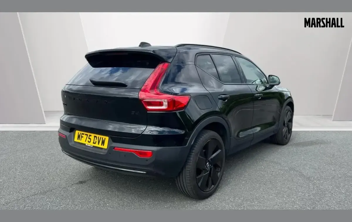 Used Volvo XC40 Plus 194 HP (142 kW) 2025 Black SUV