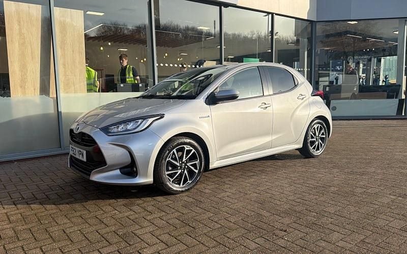 Used Toyota Yaris Hybrid Design 116 HP (85 kW) 2026 Hatchback