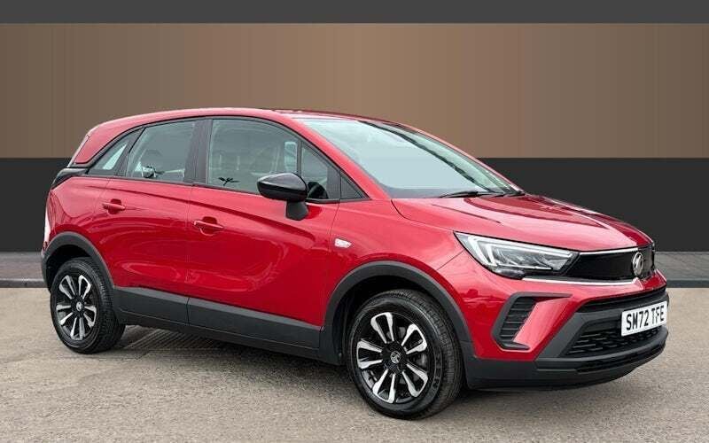 Used 2024 Vauxhall Crossland Design Edition SUV | £12,722 (Super price) - Image 1/4