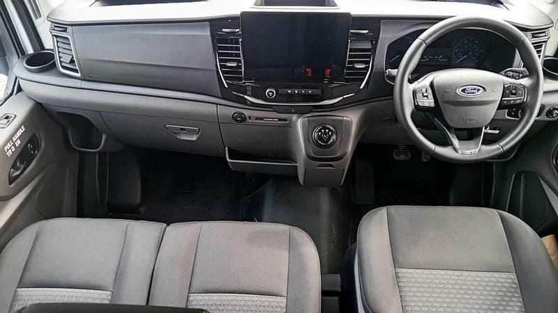 Used Ford E-Transit Trend 135 kW (184 HP) 2023 White Van