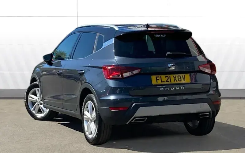 Używany Seat Arona FR 110 KM (80 kW) 2021 Szary SUV