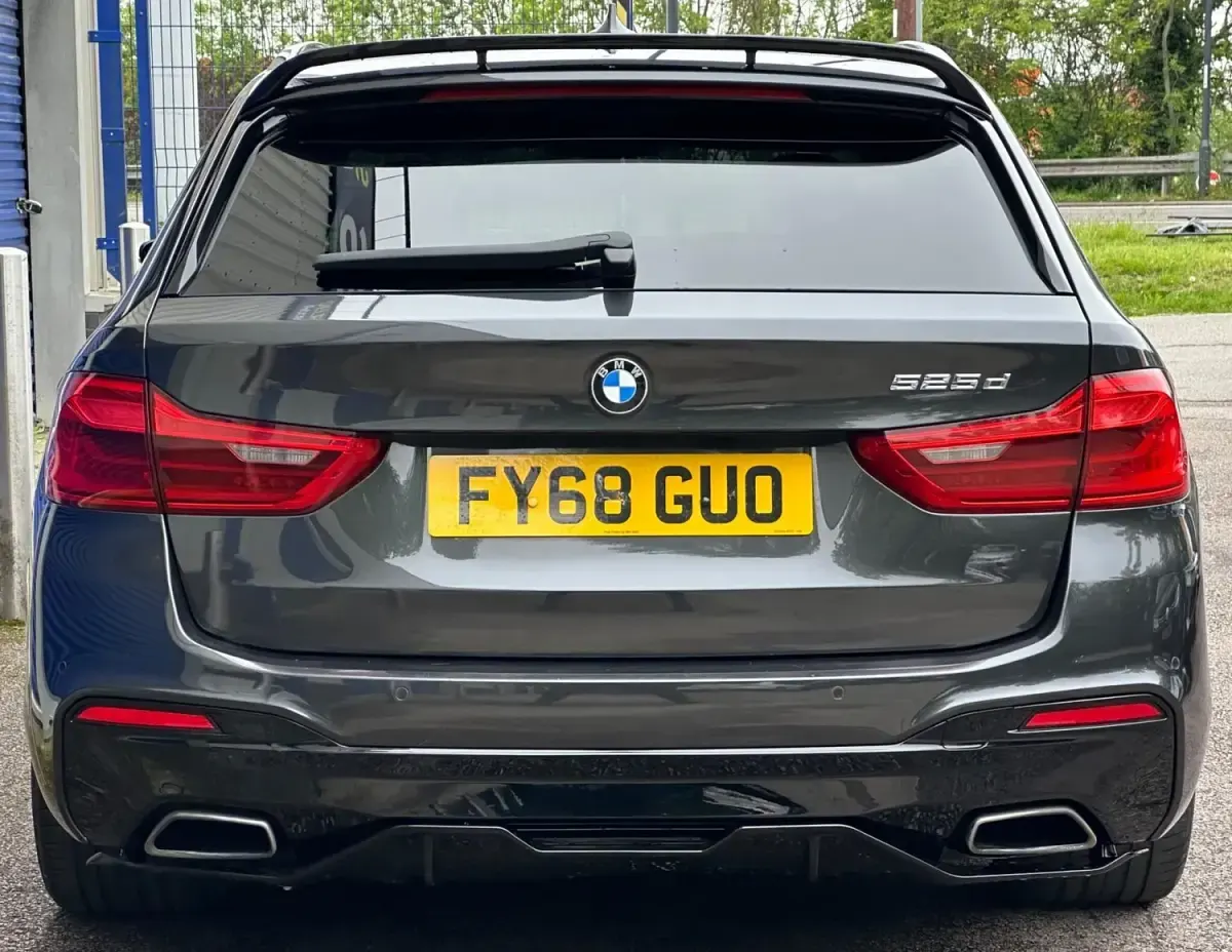 Usado BMW 525 M Sport 2018 Gris Familiar