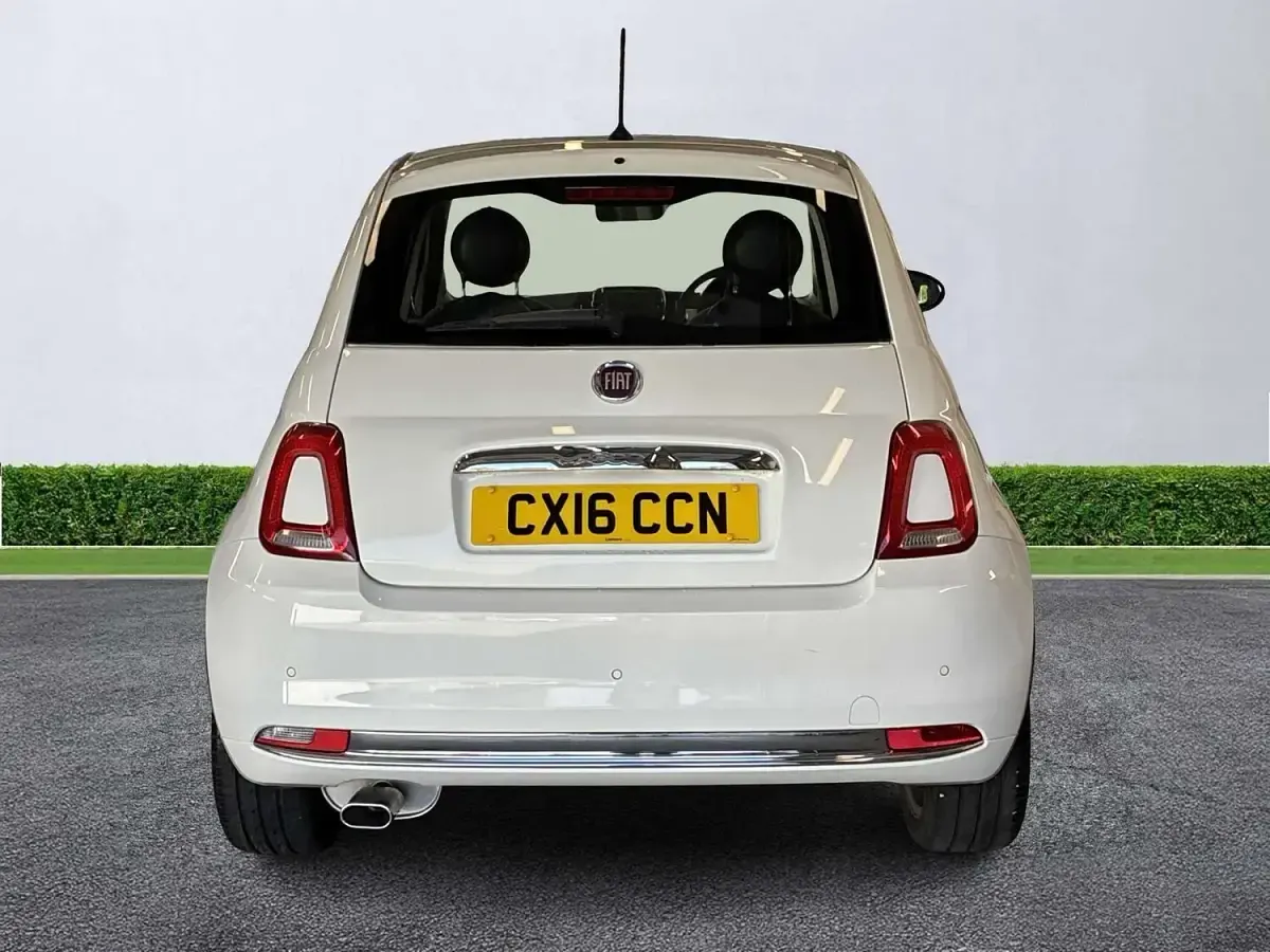 Used Fiat 500 Lounge 69 HP (50 kW) 2016 White Hatchback