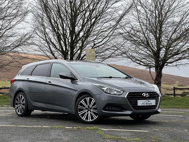 Used Hyundai i40 Premium 141 HP (103 kW) 2017 Silver Estate