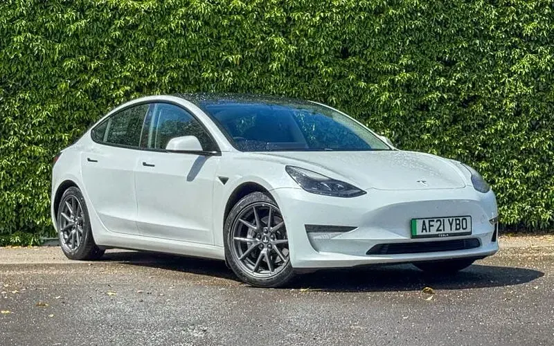 Używany Tesla Model 3 Long Range AWD 258 kW (351 KM) 2023 Sedan/Limuzyna