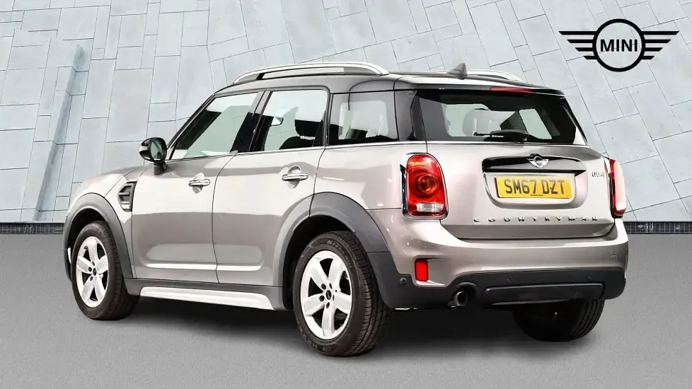Used Mini Cooper Countryman 134 HP (98 kW) 2017 Silver SUV