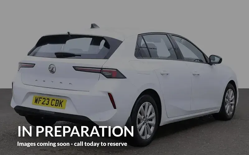 Used Vauxhall Astra Design Edition 131 HP (96 kW) 2025 Hatchback