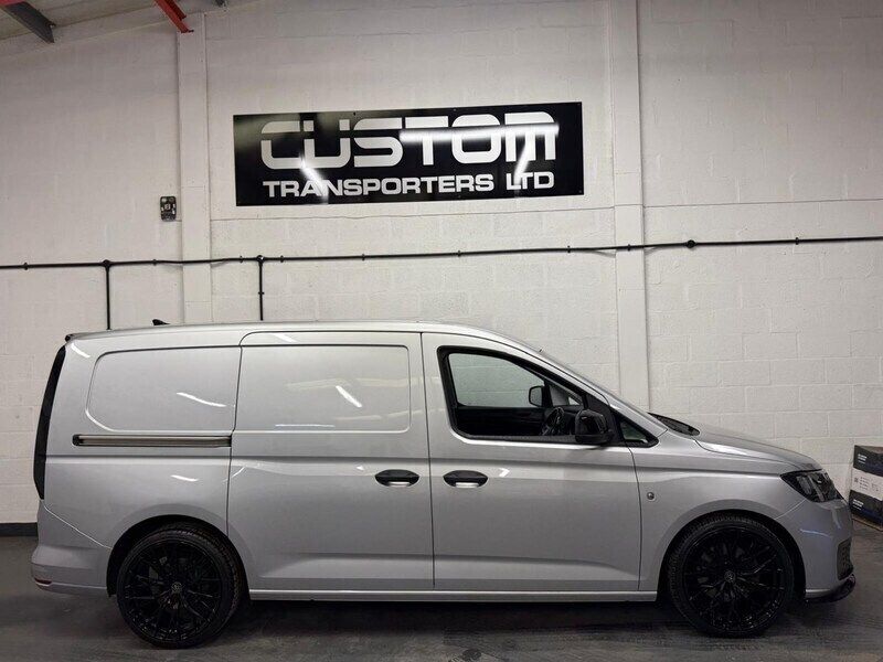 Silver Used 2021 VW Caddy Maxi MPV | £17,995 (Expensive) - Image 1/4