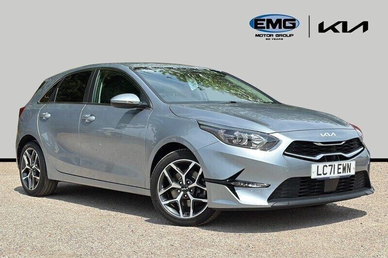 Silver Used 2021 Kia Ceed 3 Hatchback | £15,999 (Fair price) - Image 1/3