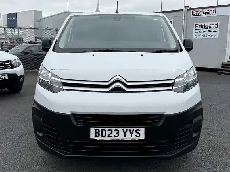 Used Citroën Dispatch 2023 White MPV