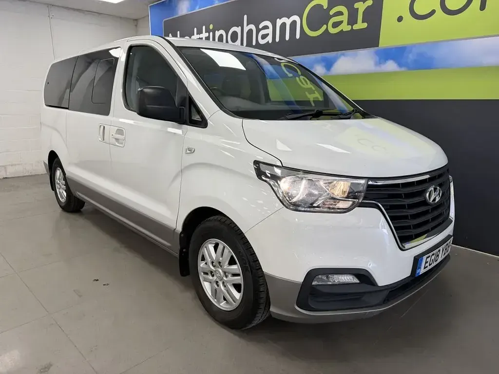 Used Hyundai I800 SE 136 HP (100 kW) 2018 White MPV