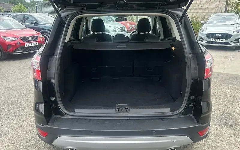 Used Ford Kuga Titanium 150 HP (110 kW) 2019 Black SUV