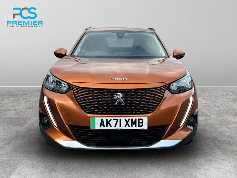 Used Peugeot 2008 Allure Premium 100 kW (136 HP) 2022 Orange SUV