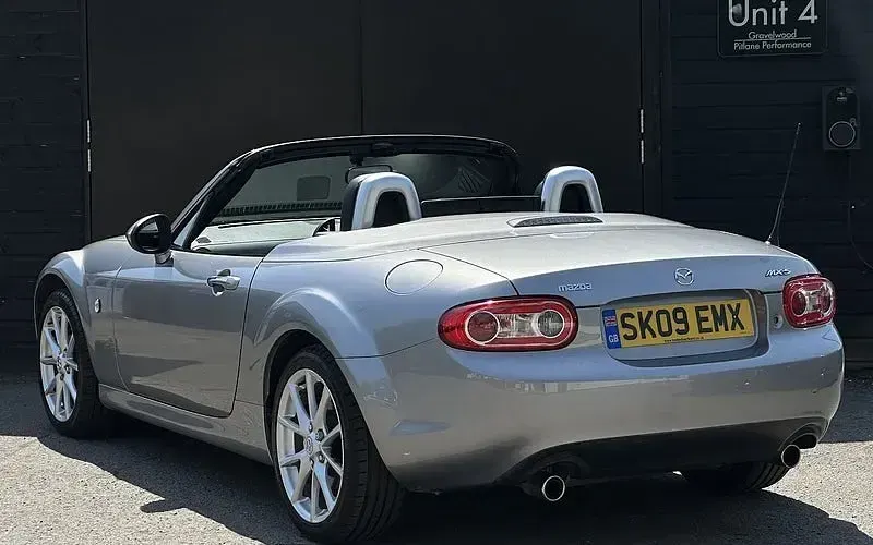 Used Mazda MX5 160 HP (117 kW) 2009 Silver Cabriolet