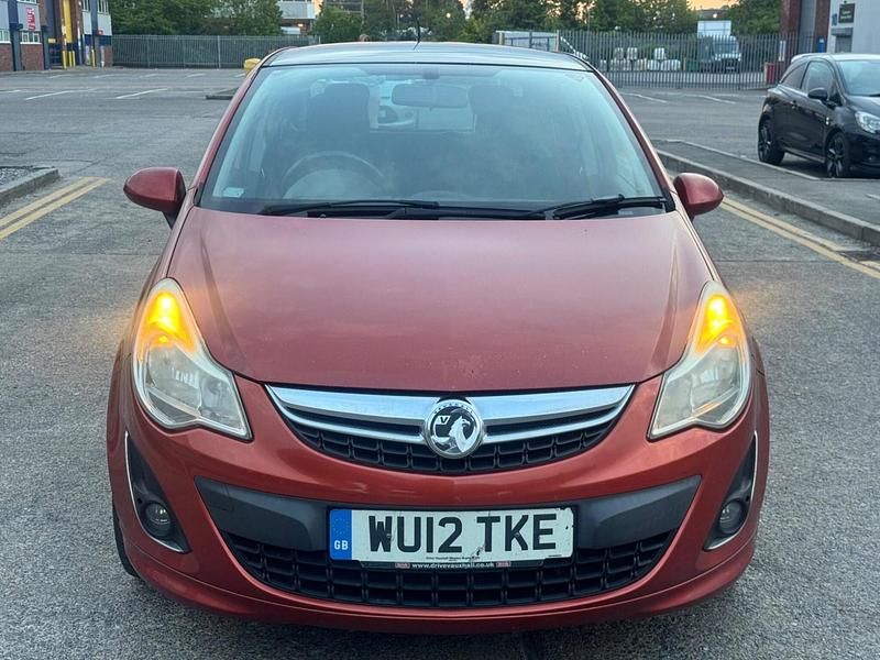 Second-hand Vauxhall Corsa Edition 2012 Portocaliu Hatchback