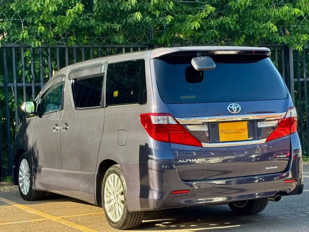 Used Toyota Alphard 2013 Blue MPV