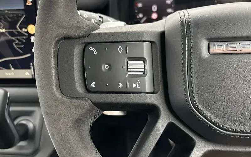 Used Land Rover Defender Carpathian Edition 525 HP (386 kW) 2022 Grey SUV