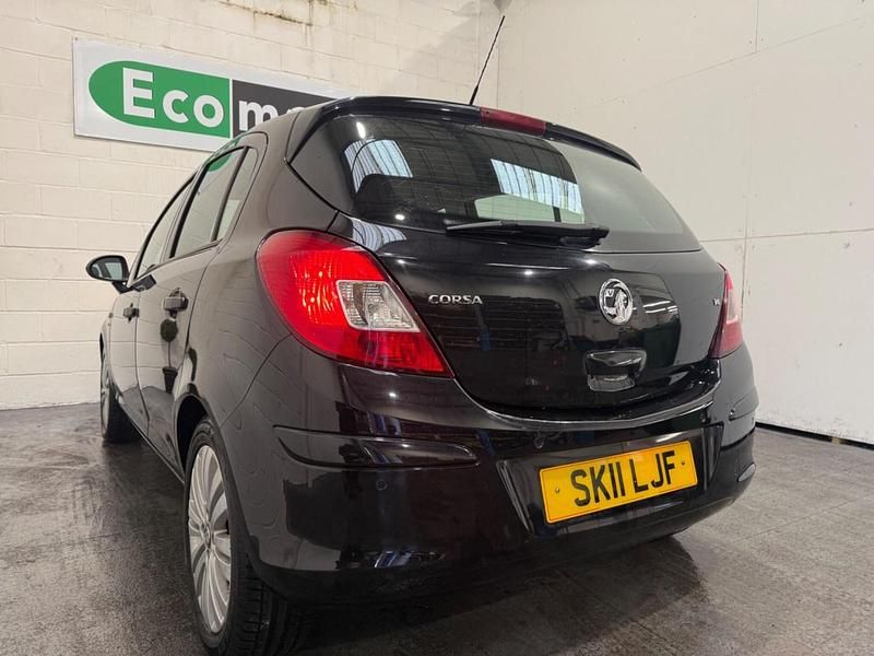 Used Vauxhall Corsa 90 HP (66 kW) 2011 Black Hatchback