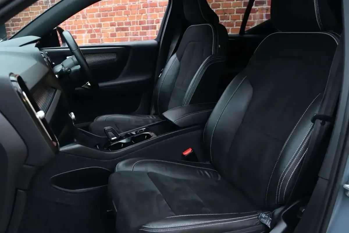 Used Volvo XC40 Ultimate 2022 Grey SUV