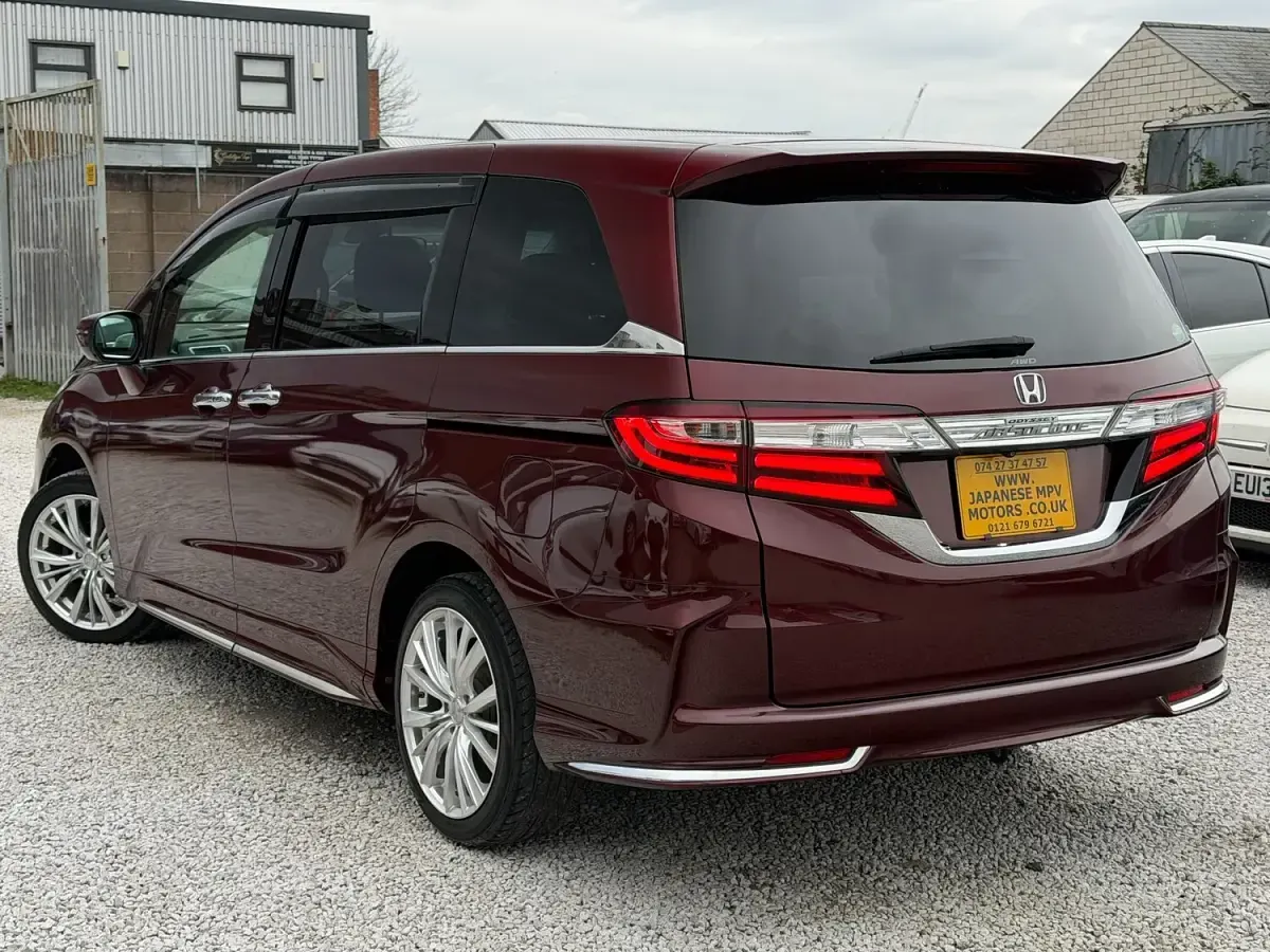 Used Honda Odyssey 2013 Red MPV