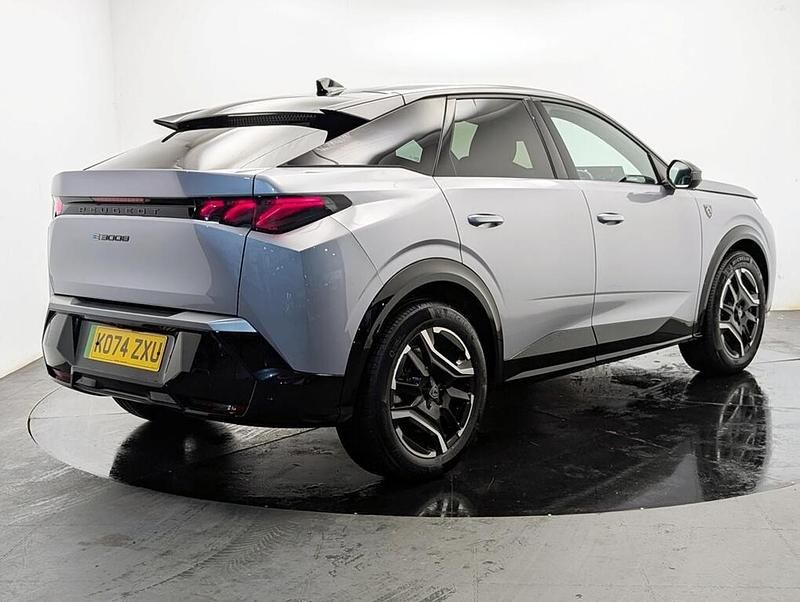 Used Peugeot e-3008 GT 152 kW (207 HP) 2025 Grey SUV