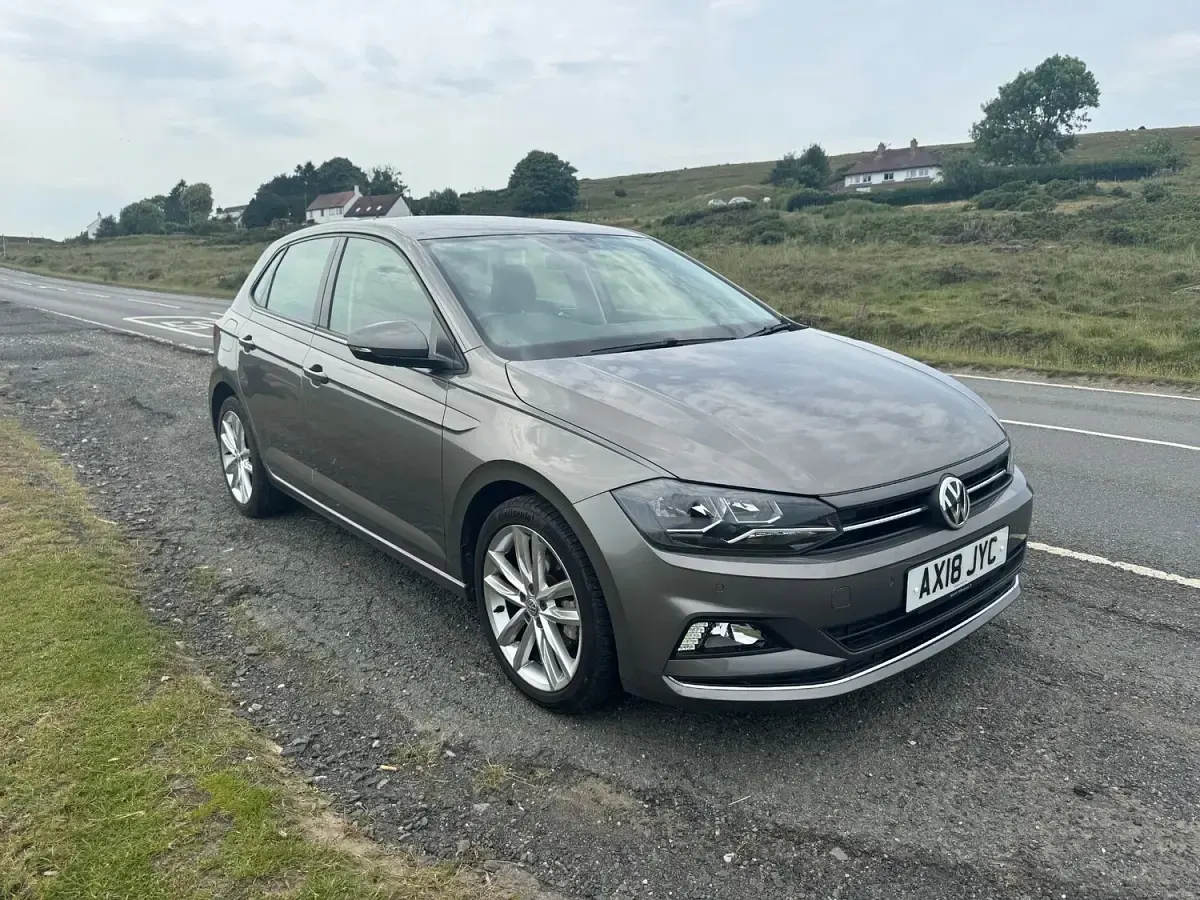 Used VW Polo SEL 115 HP (84 kW) 2018 Grey Hatchback
