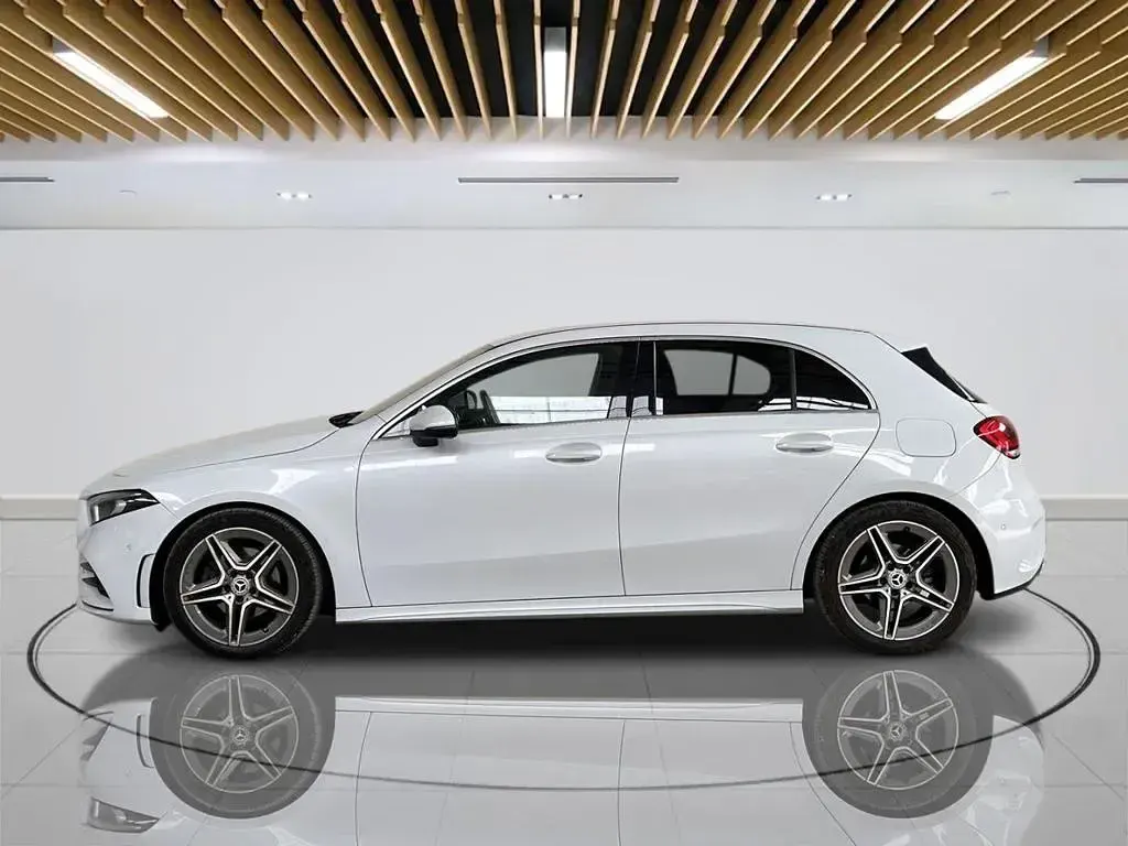 Used Mercedes A150 Executive 150 HP (110 kW) 2021 White Hatchback
