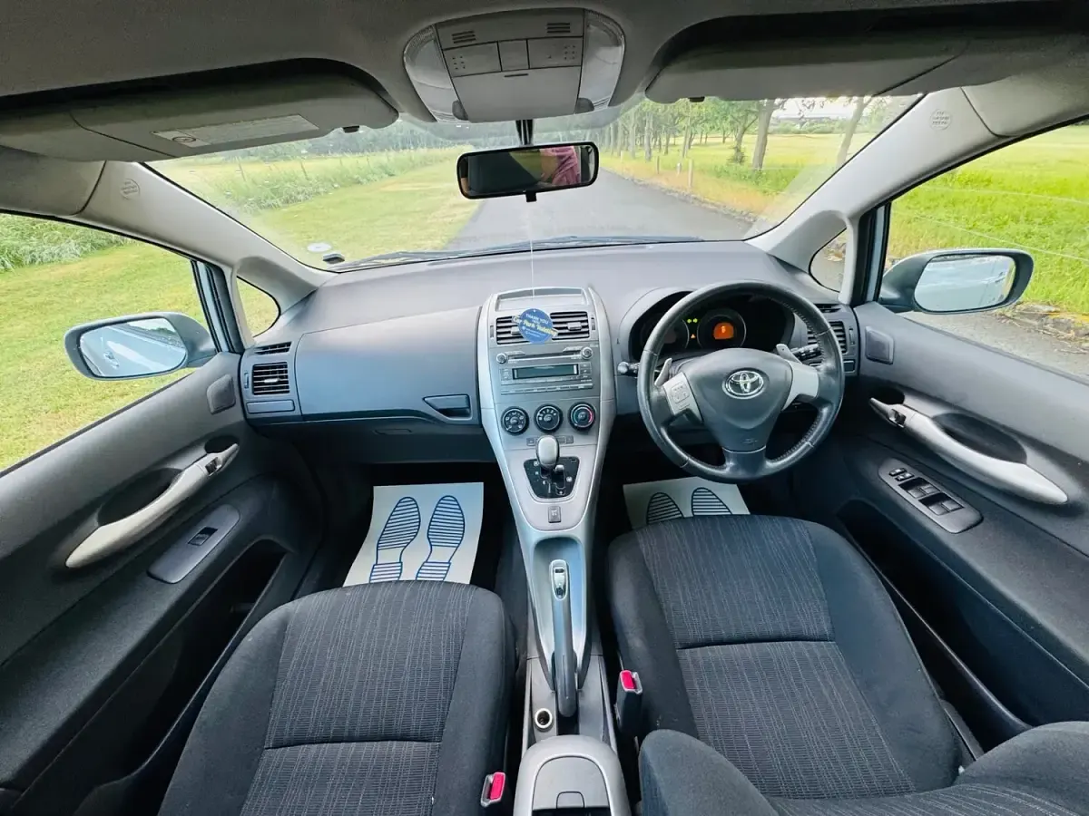 Used Toyota Auris 124 HP (91 kW) 2008 Blue Hatchback