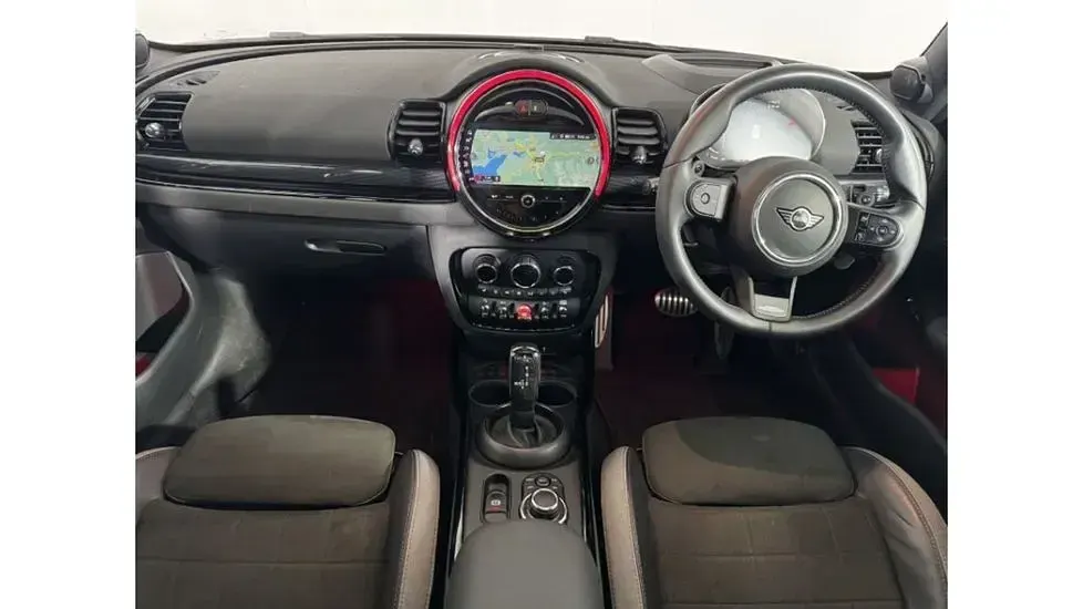 Used Mini John Cooper Works Clubman Premium Plus 302 HP (222 kW) 2023 Green Estate