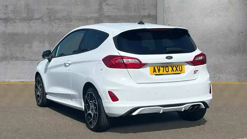 Used Ford Fiesta ST 200 HP (147 kW) 2021 White Hatchback
